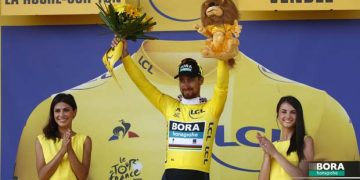 Peter Sagan avec son maillot jaune, Hansgrohe Tour de France 2018