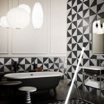 Carrelage tendance géométrie, variations en noir et blanc