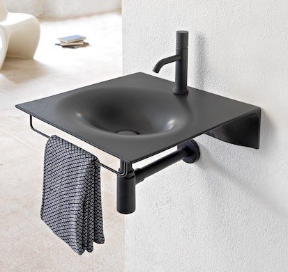 ISH2019-lavabo-plat-et-fin-en-céramique-noir