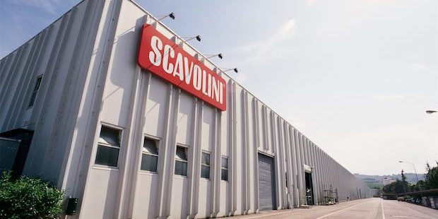Façade-usine-Scavolini-en-Italie