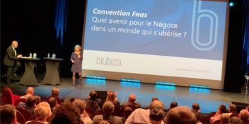 Isabelle Mayeneris à la convention de la Fnas