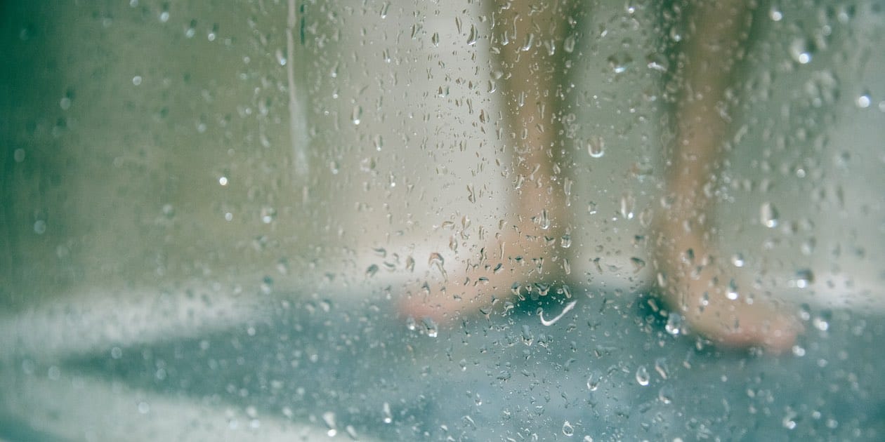 Revêtement hydrophobe en verre répulsif contre la pluie