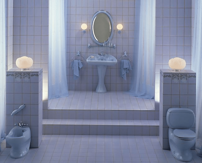 WC, bidet et lavabo de Luigi Colani fabriqués par Villeroy & Boch en 1975