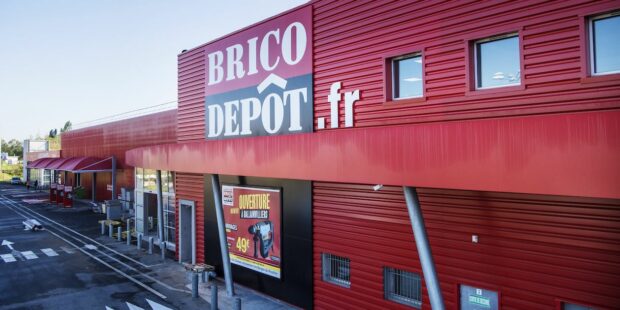Façade du magasin Brico Dépot de Ballainvilliers
