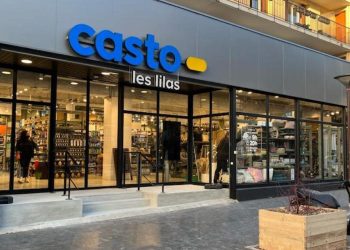 Façade du magasin Casto de la porte des Lilas à Paris
