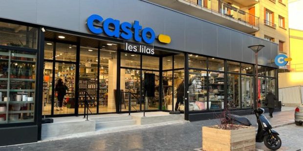 Façade du magasin Casto de la porte des Lilas à Paris