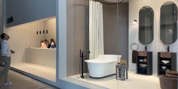 Stand Ceramica Cielo au salon de la salle de bains de Milan 2022
