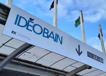 Panneau Idéobain sur un pavillon d'exposition