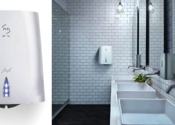 Lesèche-mains électrique Sup'Air Fresh dans des WC publics blancs