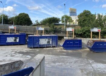 Bennes de reprise des déchets du bâtiment chez Raboni à Paris Bercy