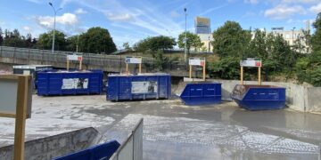 Bennes de reprise des déchets du bâtiment chez Raboni à Paris Bercy