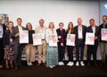 Photo de groupe des lauréats des Salles de bains Remarquables 2025