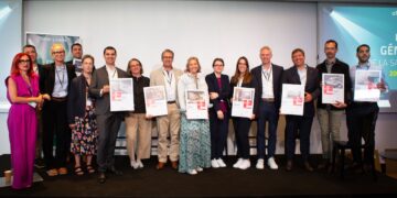 Photo de groupe des lauréats des Salles de bains Remarquables 2025
