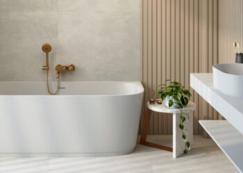 Baignoire d'angle blanche semi-îlot Bay de Quare Design.