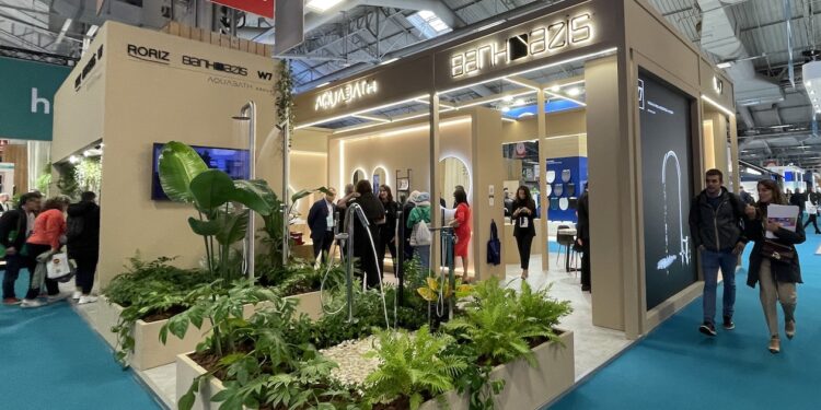 Le stand Aquabath Group à Idéobain 2024
