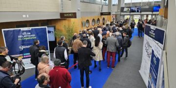 La file d'attente à l'entrée du salon Orcab 2026 à Nantes.