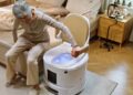 Avec ce robot, plus besoin d’aller aux toilettes… la cuvette vient à vous !